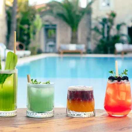 Manastir 2* Alaçatı