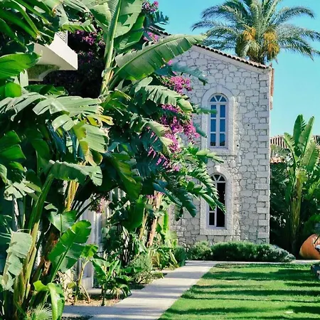 Manastir Alacati