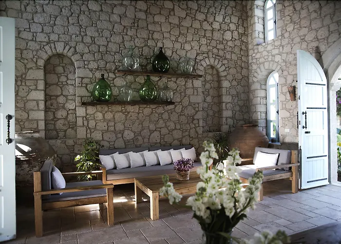 Manastir 2* Alaçatı